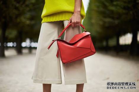 他又要与优衣库二度合作了！将推2018春季联名系列